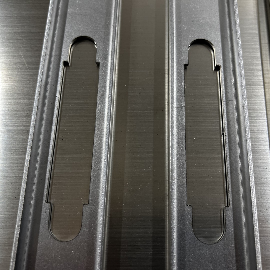 Lasersnijden van aluminium roestvrijstalen plaatwerk fabricage