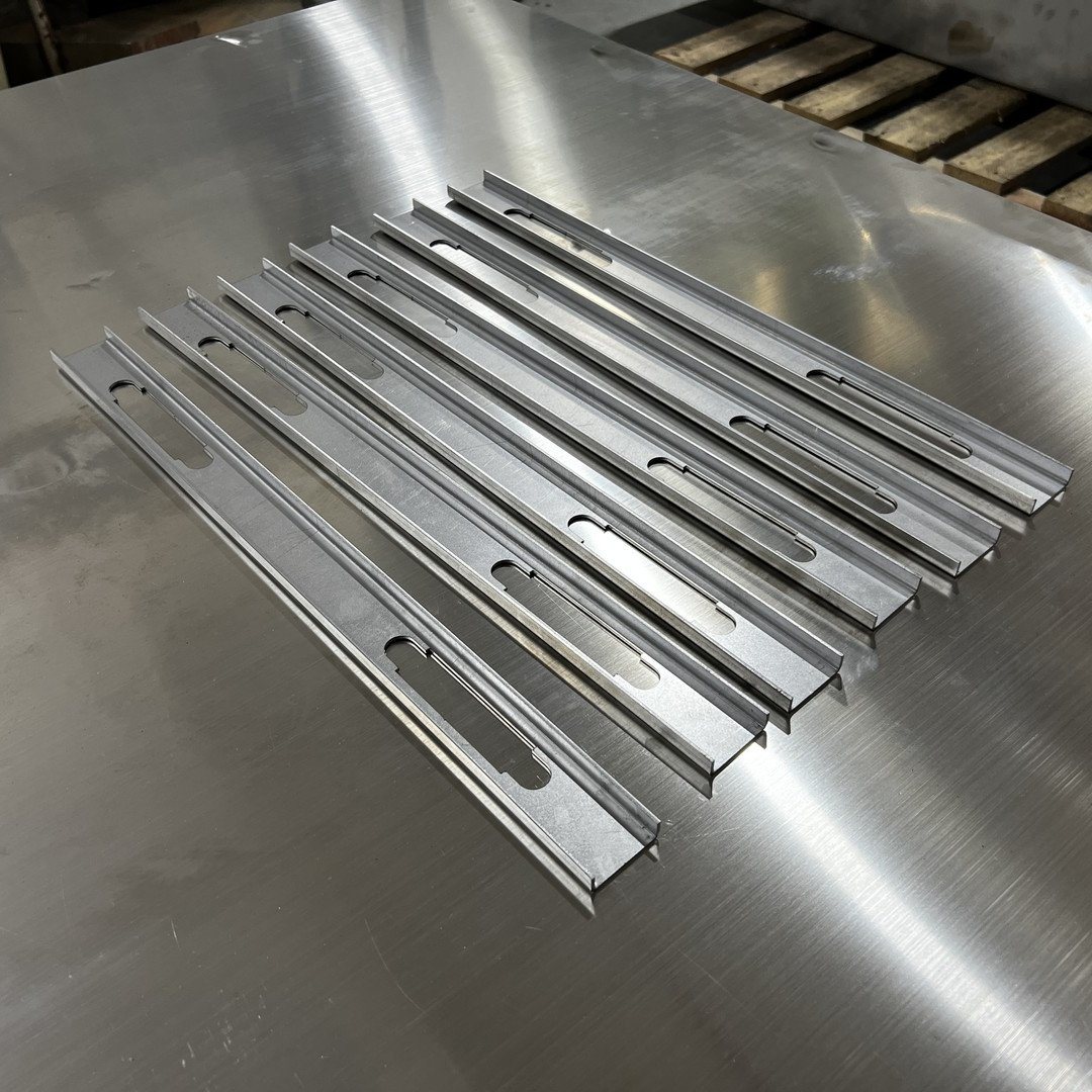 Lasersnijden van roestvrijstalen aluminium metalen onderdelen