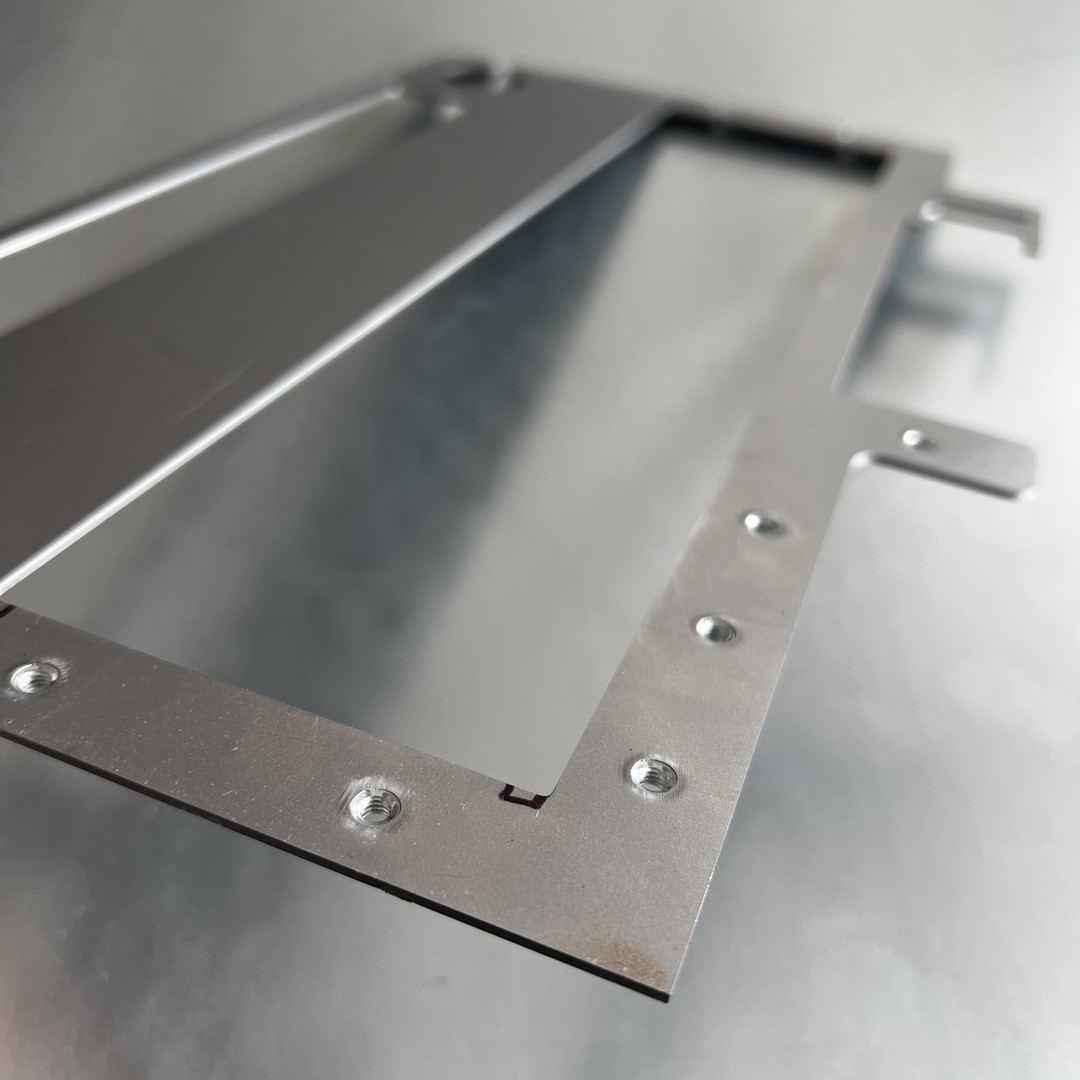 Aangepaste CNC-stempelen van metalen onderdelen voor plaatbewerking